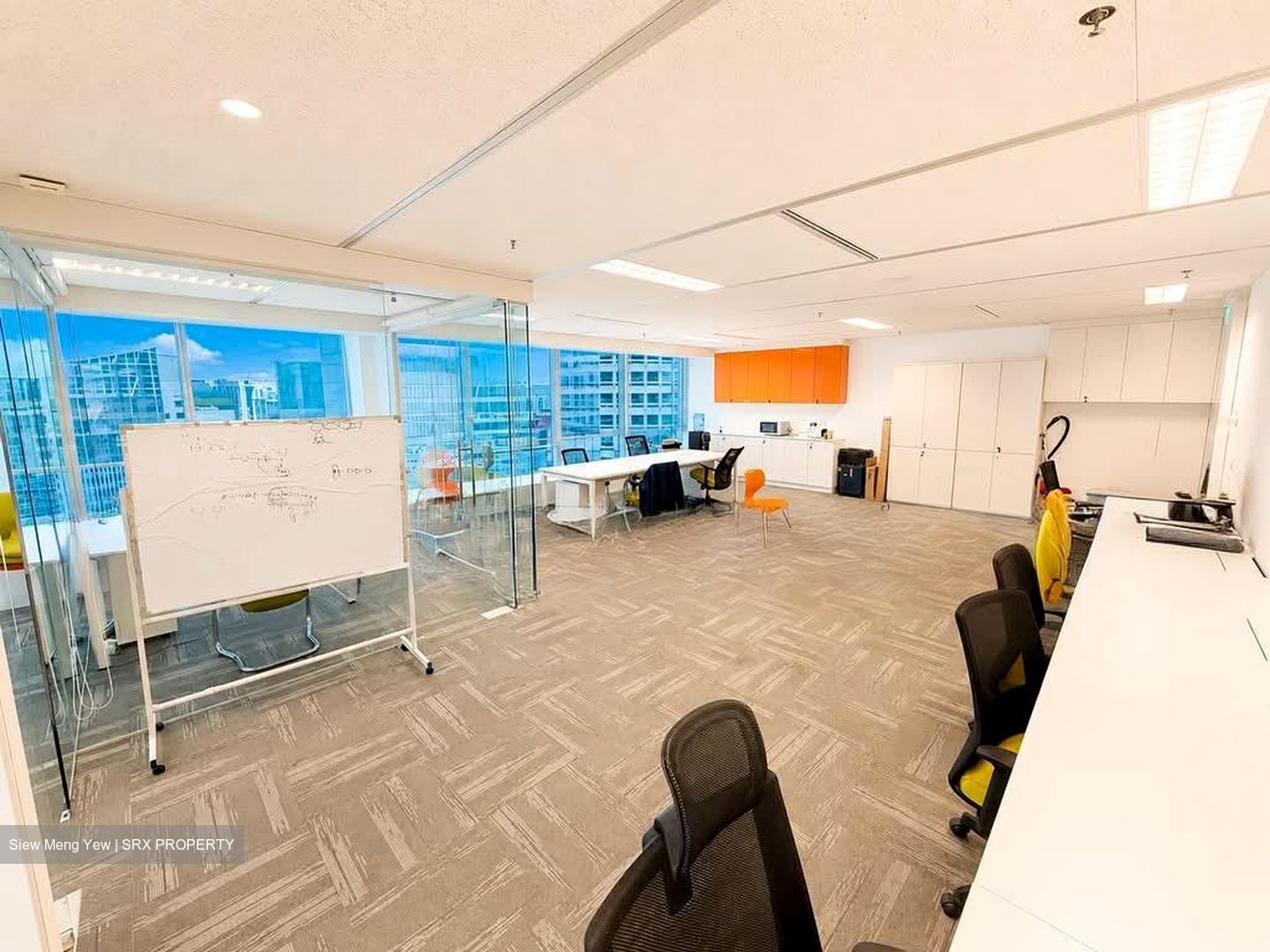 Singapore Land Tower (D1), Office #604225621